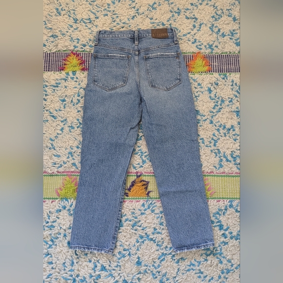 Madewell Classic Straight Jeans in Nearwood Wash - Picture 3 of 4